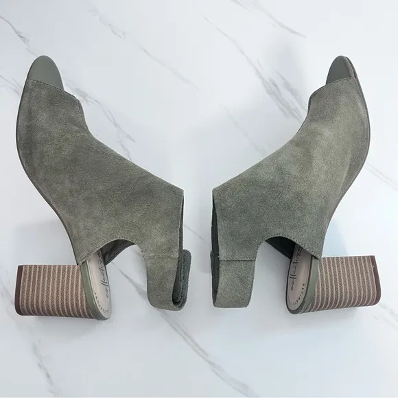 NEW Clarks Deva Bell Suede Booties Block Heel Olive Green Leather Size 9