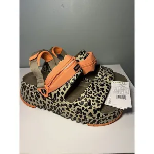 New Crocs Hiker Xscape Animal Sandal Clog Khaki Leopard Mens 12 Womens 14‎ Shoes