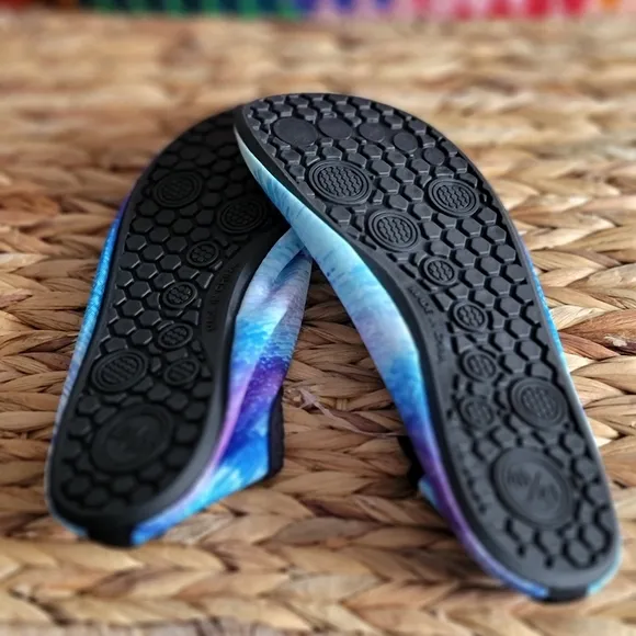 New Cute ocean blue vibe water shoes 🇯🇲🇯🇲🇯🇲