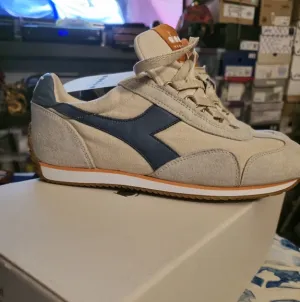 NEW Diadora Men's Beige and Blue Sneakers