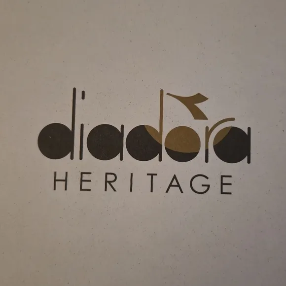 NEW Diadora Men's Beige and Blue Sneakers