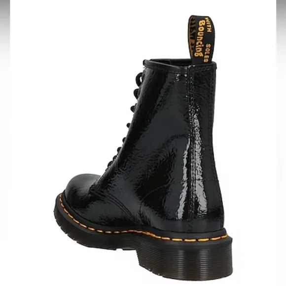 New Dr. Martens distressed patent leather boots size - 8US L