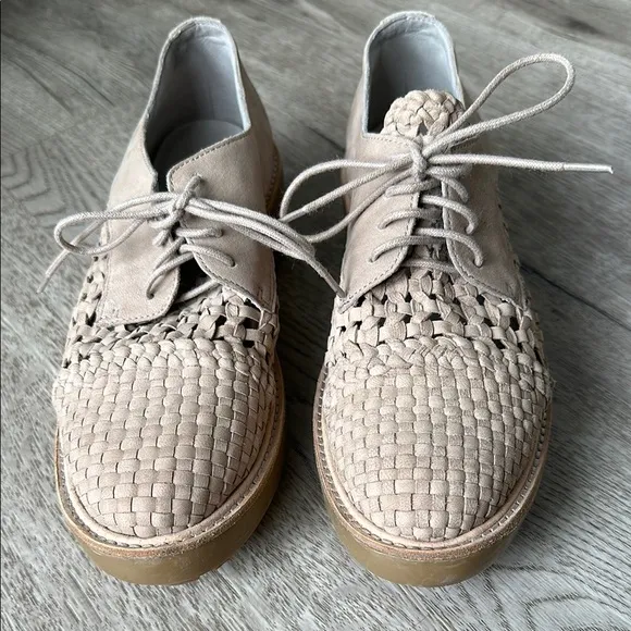 NEW! Eileen Fisher Beige Woven Lace-Up Shoes