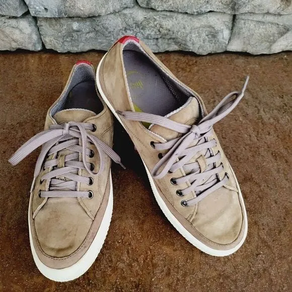 New Fitflop suede lace up sneakers