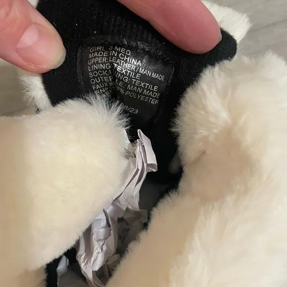 NEW girls totes waterproof snow boots