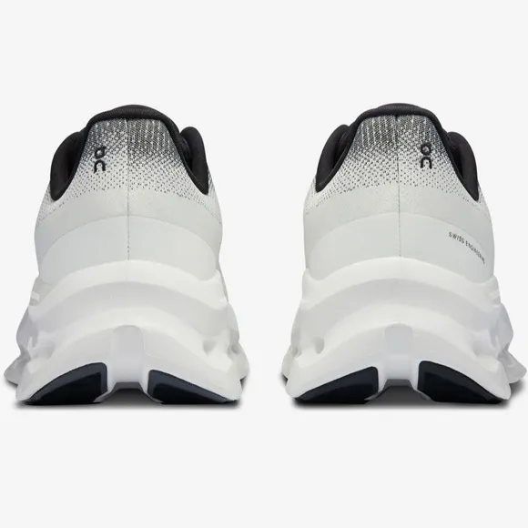NEW in BOX 10 ON Cloudtilt women's white running shoes Helion superfoam CloudTec