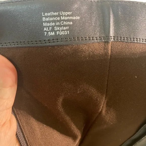NEW IN BOX Alfani Skylarr Brown Leather Boots, 7.5