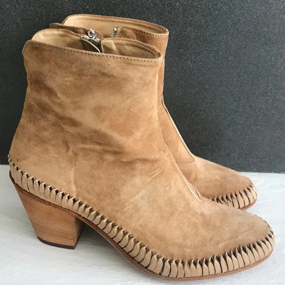 NEW IN BOX Officine Creative SIZE EU40 Ankle Boots