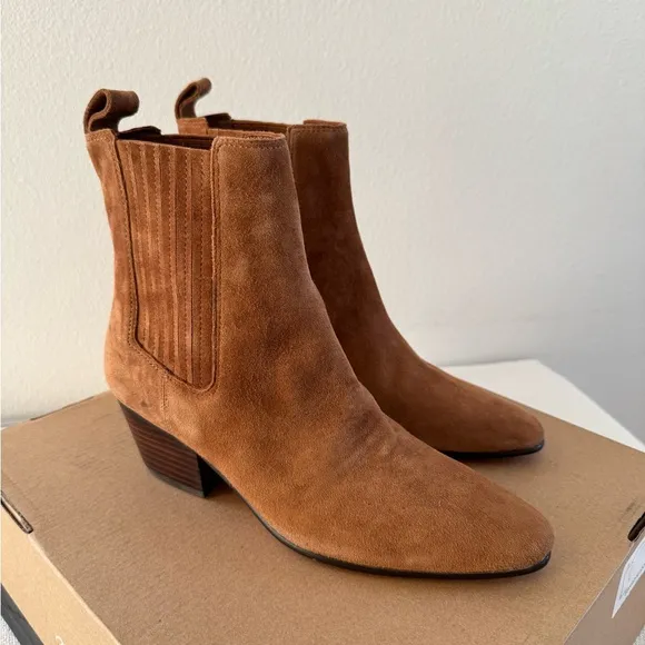 NEW J Crew Piper Ankle Boots in Suede Size 7