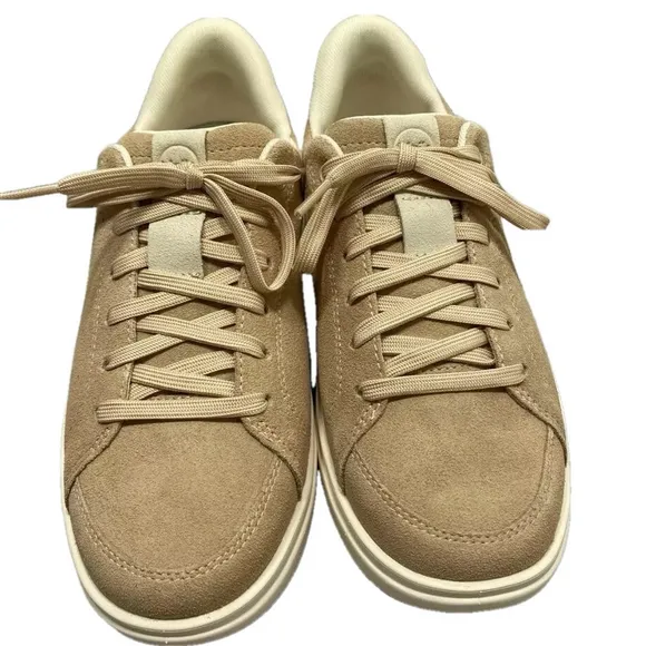 NEW KIZIK Womens Sydney Sneakers Size 6.5 Casual Comfort Round Toe Low-Top Beige