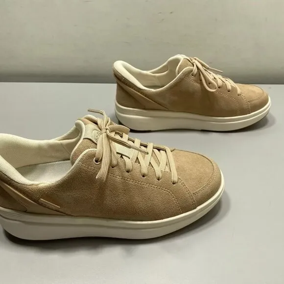 NEW KIZIK Womens Sydney Sneakers Size 6.5 Casual Comfort Round Toe Low-Top Beige