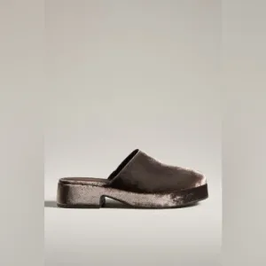 New Larroude x Anthropologie Miso Flatform Espresso Velvet Clogs Shoes sz 8