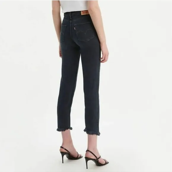 NEW Levi's 724 Size 26 Black High-Rise Straight-Leg Ankle Jeans Distressed Hems