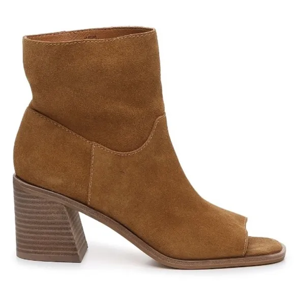 NEW Lucky Brand Heeled Boots