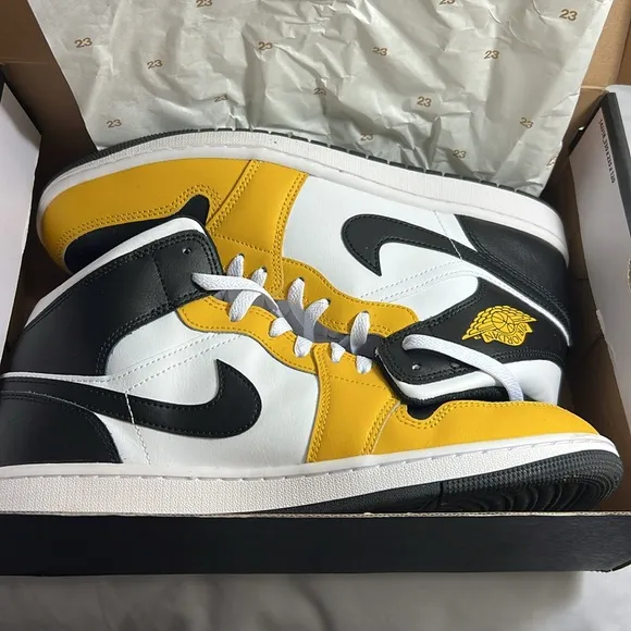 NEW MENS Jordan 1 Mid Yellow Ochre - DQ8426-701 SNEAKERS SHOES SIZE 11 WITH BOX