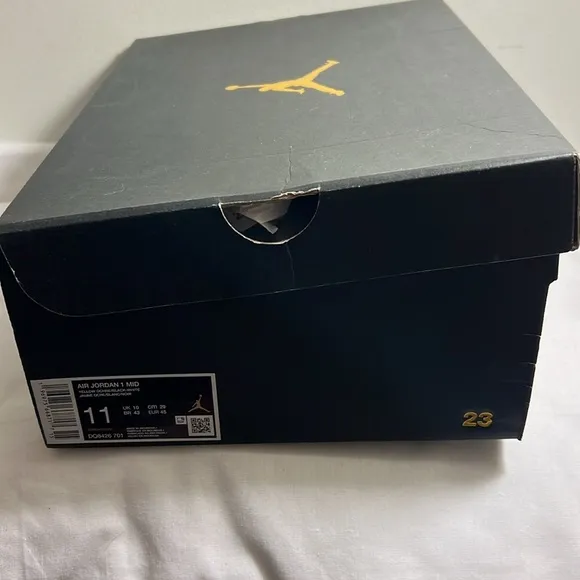 NEW MENS Jordan 1 Mid Yellow Ochre - DQ8426-701 SNEAKERS SHOES SIZE 11 WITH BOX