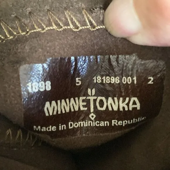 New Minnetonka Tall Leather Suede Brown Fringe Tall Moccasin Boots Size 5