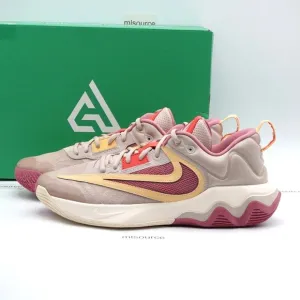 NEW Nike Giannis Immortality 3 Basketball Shoes DZ7533-200 Beige