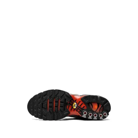 NEW NIKE men's air max plus shoes in wolf grey picante