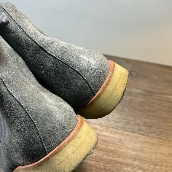 New Republic suede leather boots men’s size 10.5 (d98)