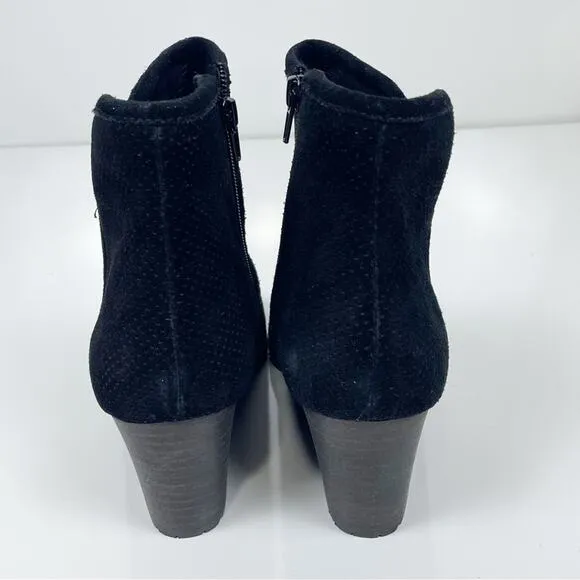 NEW Rockport Hollis V Cut Booties Suede Leather Ankle Boots Black 9 Wide