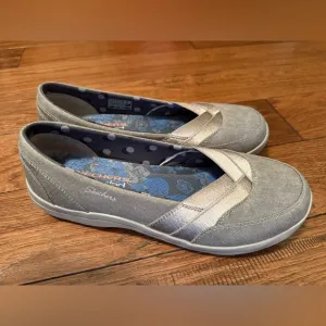NEW Skechers Air Cooled Memory Foam Shoes Womens Size 7.5 Gray Canvas Slip On