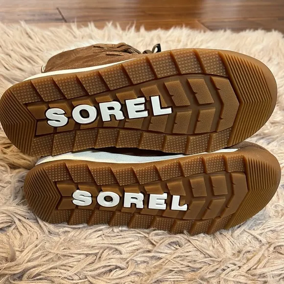New - Sorel Youth Whitney II Joan Lace WP Boots, Size 1