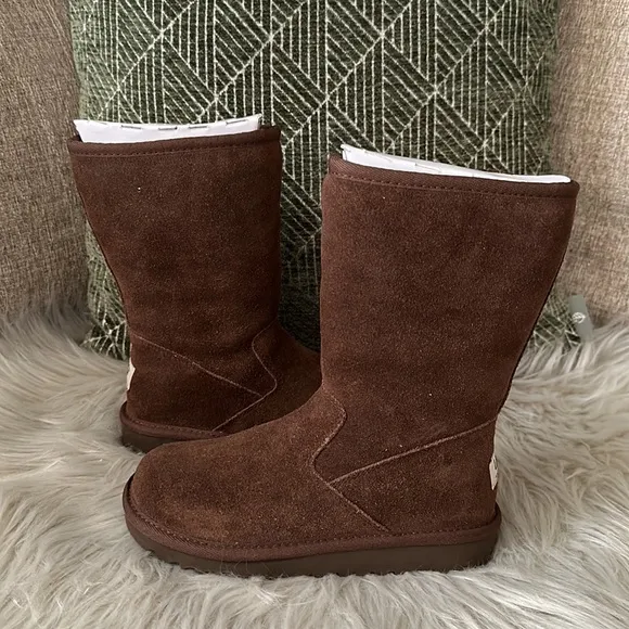 NEW UGG KIDS LIL CHOCOLATE