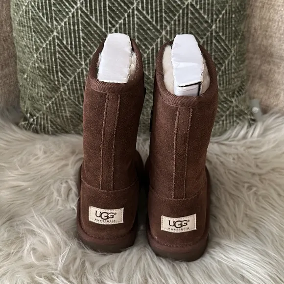 NEW UGG KIDS LIL CHOCOLATE