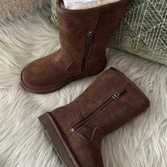 NEW UGG KIDS LIL CHOCOLATE