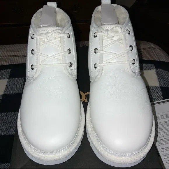 NEW UGG men’s white leather boots..  size 11.
