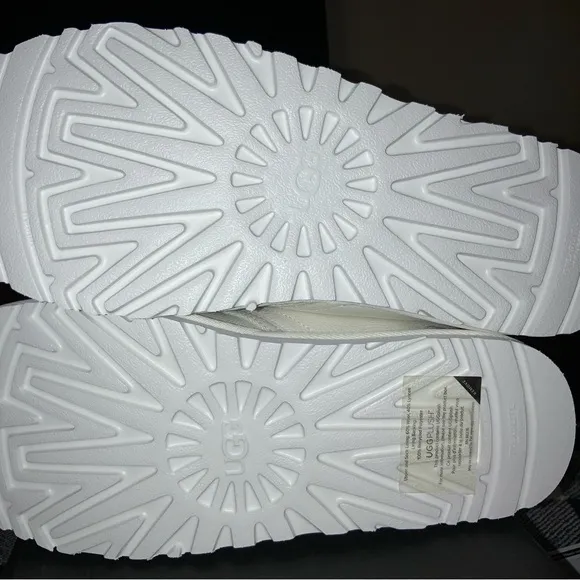 NEW UGG men’s white leather boots..  size 11.