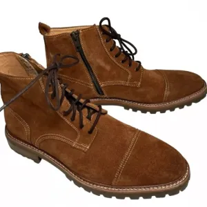 NEW Warfield &amp; Grand brown leather:suede tie Boots size 9 new without box.