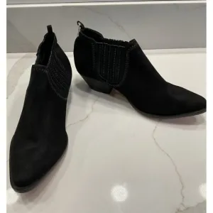 New Without Box Schutz Black Suede Booties Size 7.5