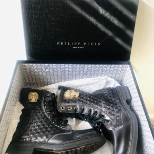 NEW Women’s Philipp plein black boots