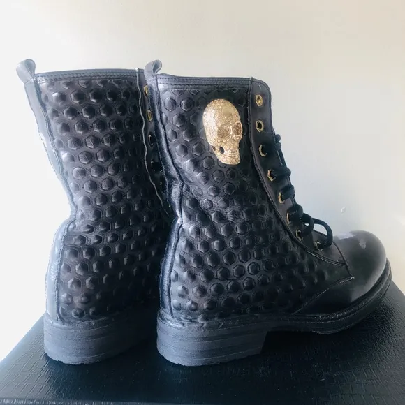 NEW Women’s Philipp plein black boots