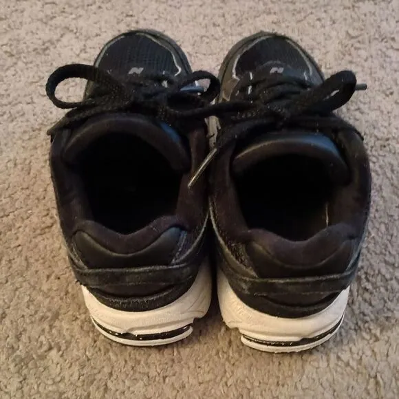 New Balance 990v6 Boys Toddler Triple Black Size 10 Sneakers PRE-OWNED