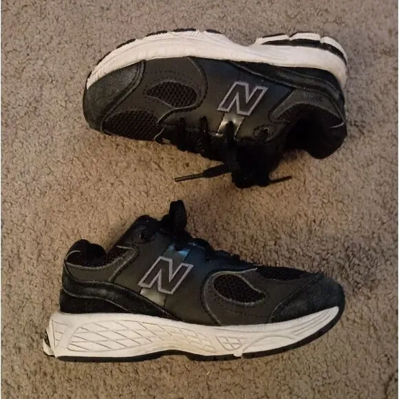 New Balance 990v6 Boys Toddler Triple Black Size 10 Sneakers PRE-OWNED
