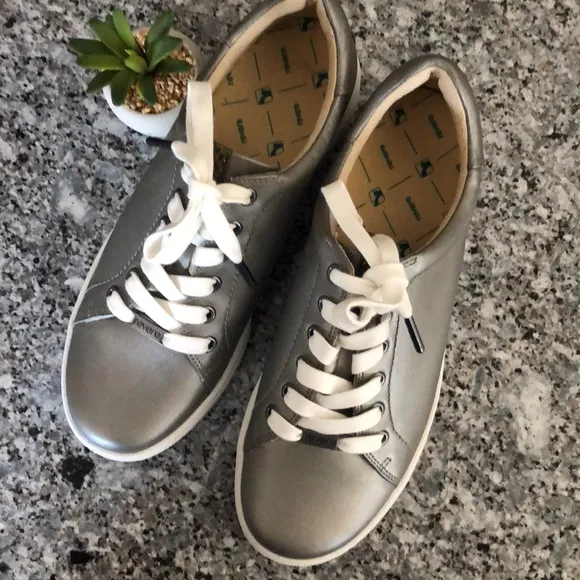 NewREVERE Limoges LEATHER LACE-UP Shoes Slate Peacock NWOB