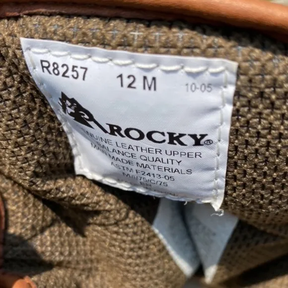 NEW~ROCKY 600~WATERPROOF~THINSULATE/INSULATION~BOOTS~SIZE 12 M~BR
