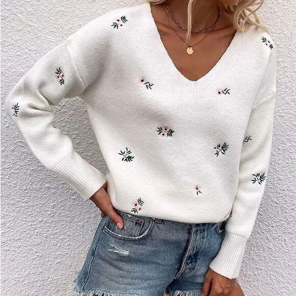 New White V Neck Embroidered Ribbed Knit Pullover Sweater