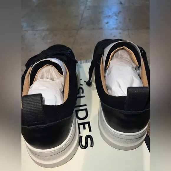NIB- J/L Slides Roger platform sneakers in black suede