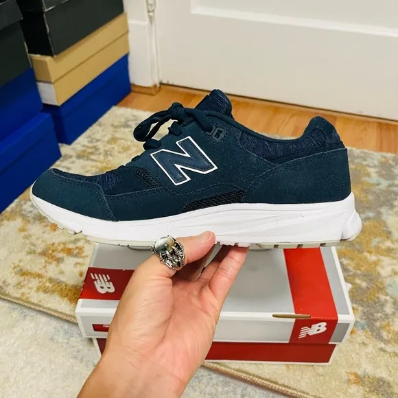 NIB Men’s Size 8.5 (Euro Sz 42) New Balance 530 Vazee Running Shoes Navy &amp; White