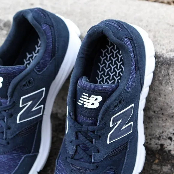 NIB Men’s Size 8.5 (Euro Sz 42) New Balance 530 Vazee Running Shoes Navy &amp; White
