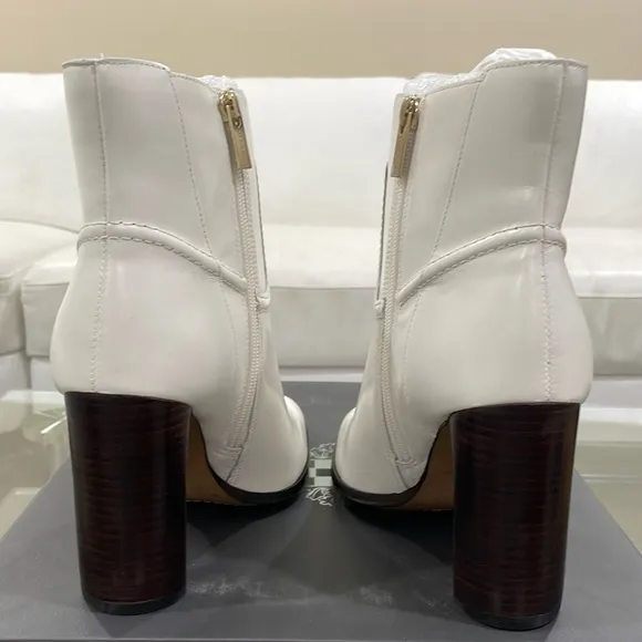 NIB VINCE CAMUTO 8M coconut cream genuine leather side zipper heel pointy toe