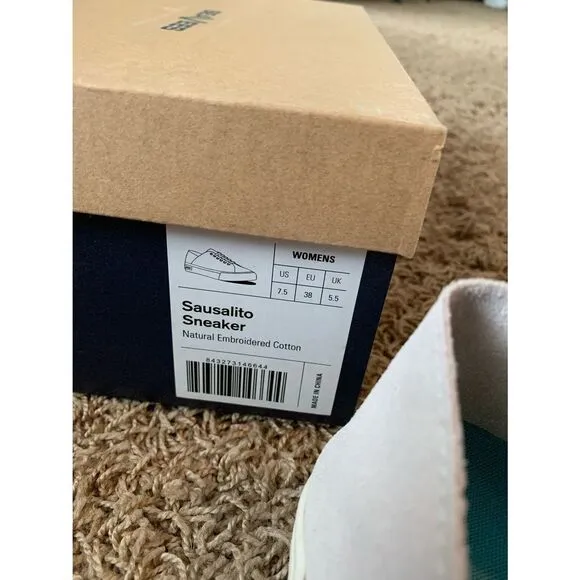 NIB SeaVees Sausalitos sneakers. Size 7.5