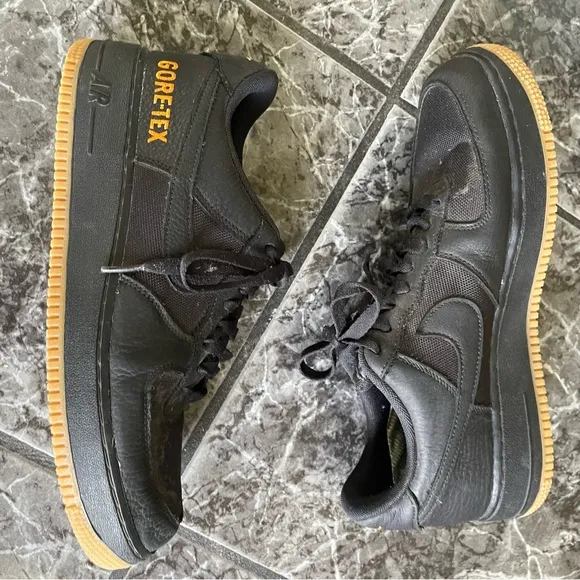 Nike Air Force 1 Gore Tex Black Sneakers Classic Low-Top Design
