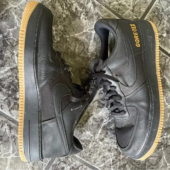 Nike Air Force 1 Gore Tex Black Sneakers Classic Low-Top Design