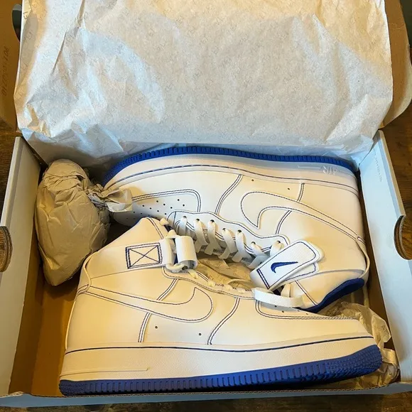Nike Air Force 1 High (white and royal blue stitch)