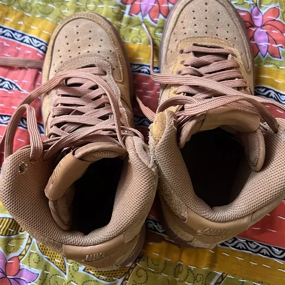 Nike Air force 1 Youth size 5 High-Top Sneakers